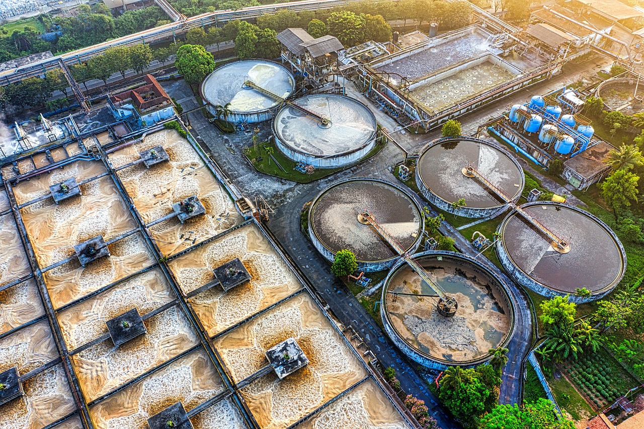 Conceptual image: a deslination plant