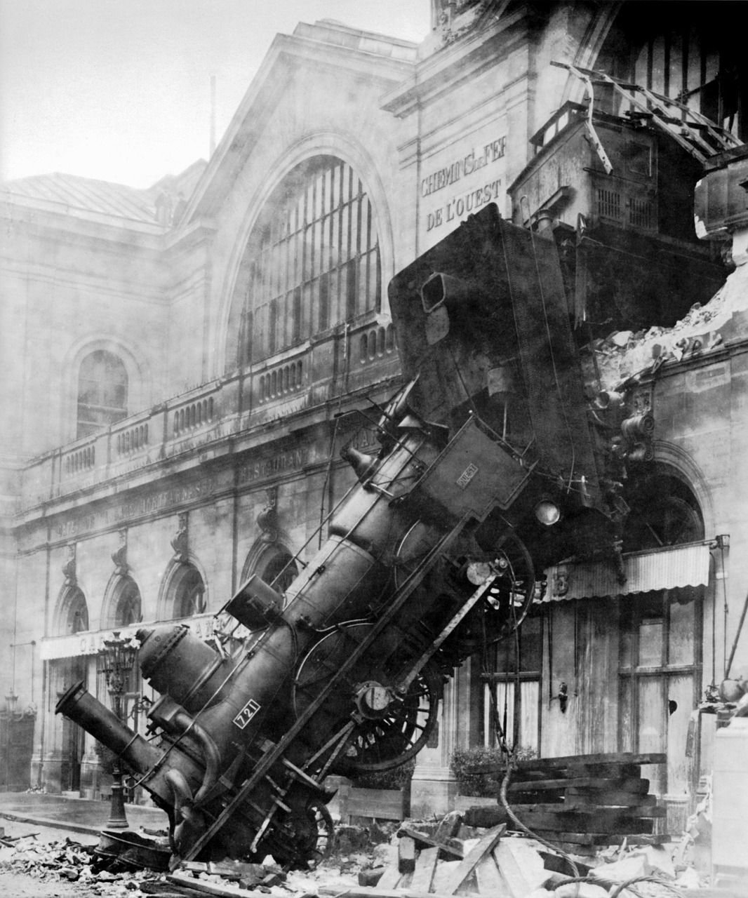 slow motion train wreck