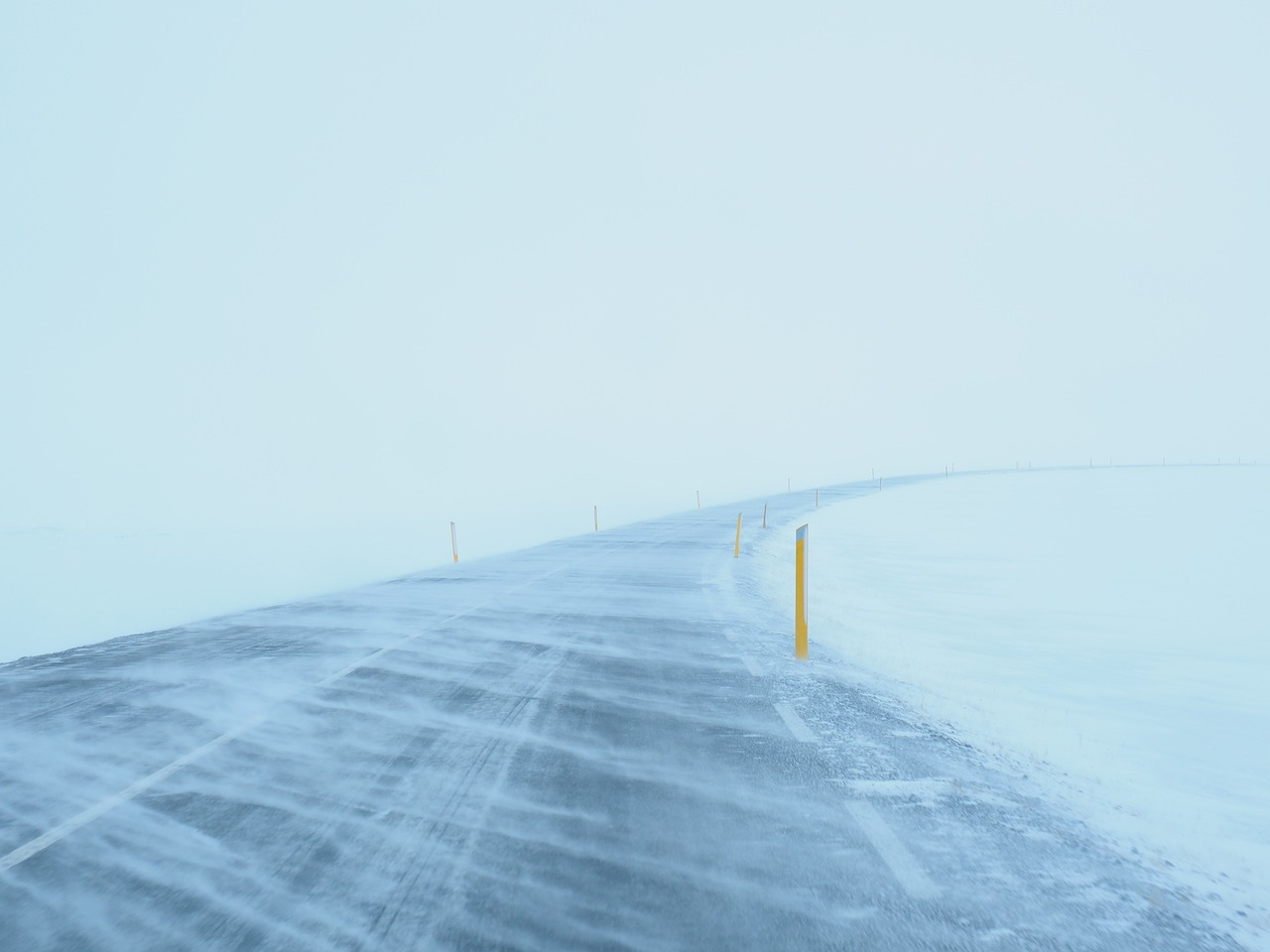 A winter snow scene