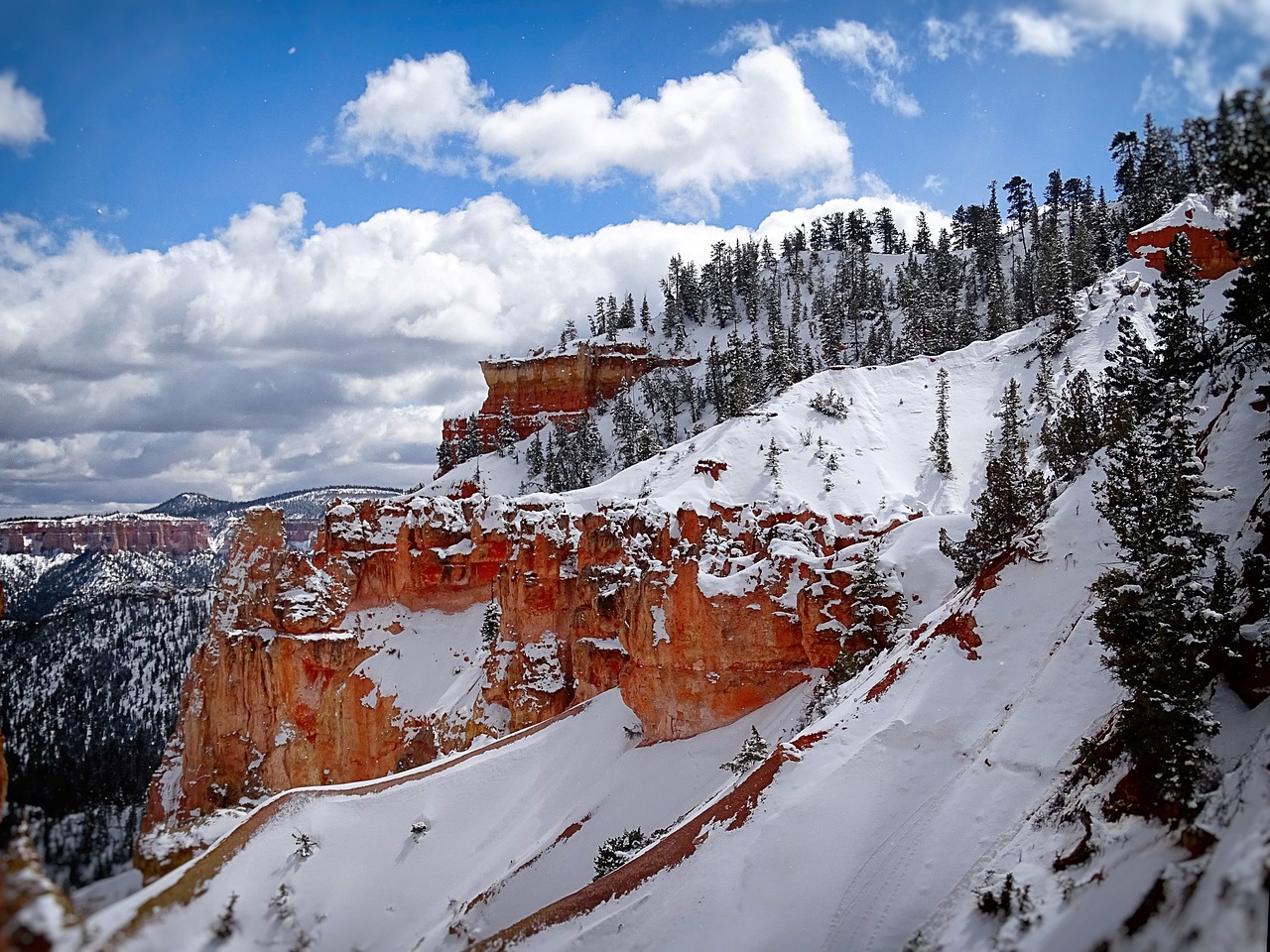 A picture of a snowy scene in Utah