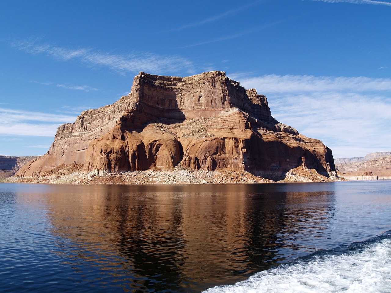 Lake Powell scenery