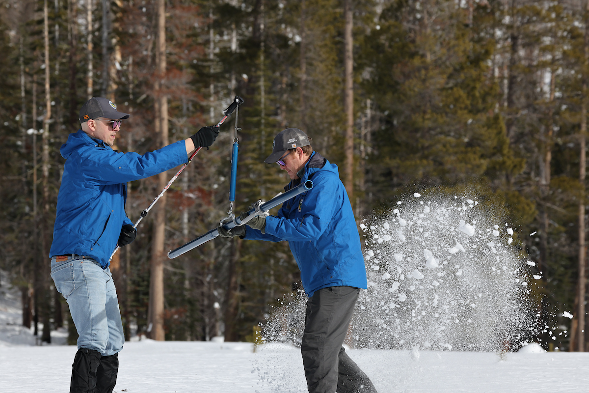 California DWR's staff measure snowpack