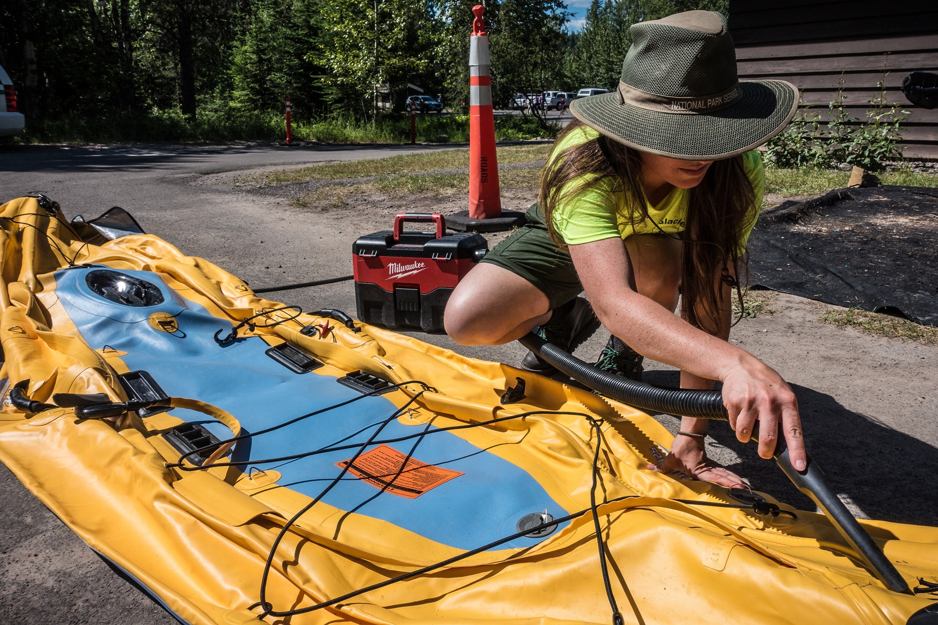 A boat inspection for aquatic invasive species like the golden mussel