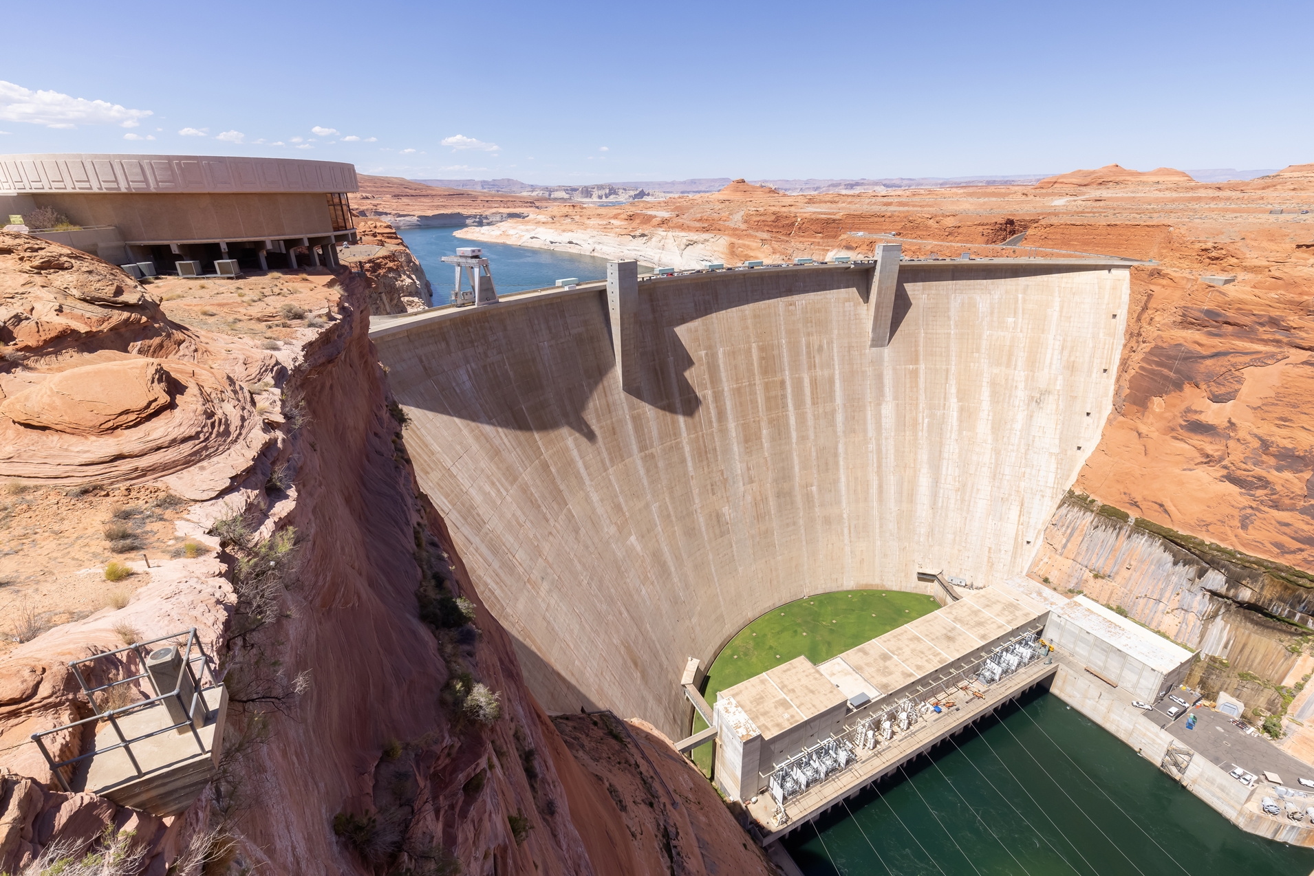 Glen Canyon Dam, Lake Powell, on Colorado River near Page, Arizona